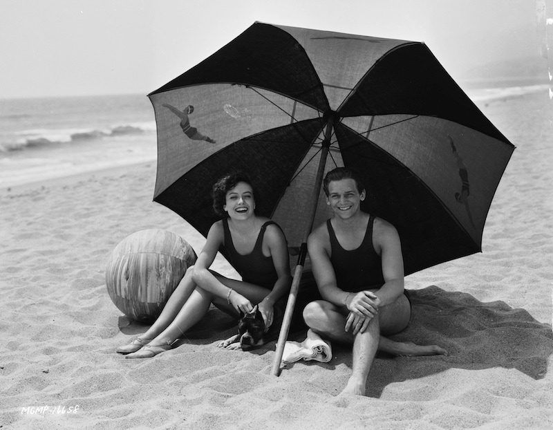 Crawford and Fairbanks Jr, on holiday in 1929.