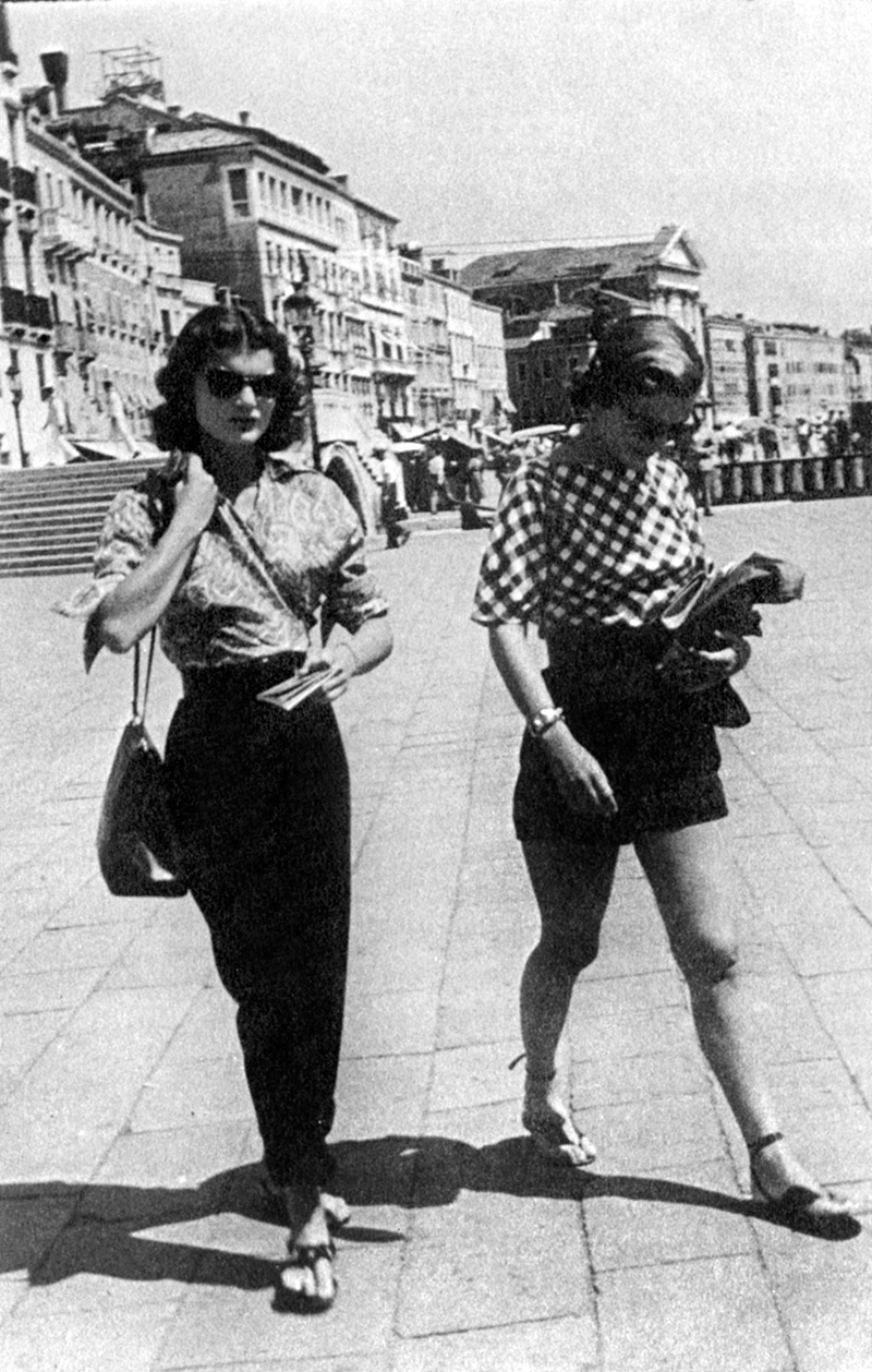 Jackie and Lee in Venice (1951)