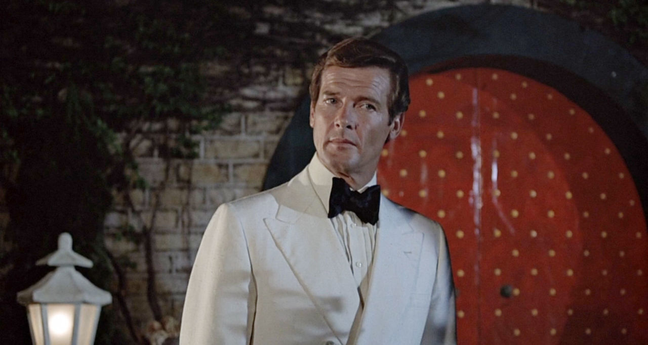 Roger Moore's roguish James Bond was a tremendous advocate of the ivory dinner jacket. This silk shantung creation epitomises the confident, masculine aesthetic of the mid-1970s.