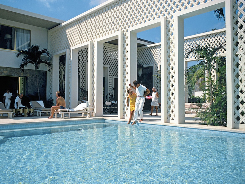 Arturo Pani residence, Acapulco, Mexico, January 1971 (Photograph by Slim Aarons)