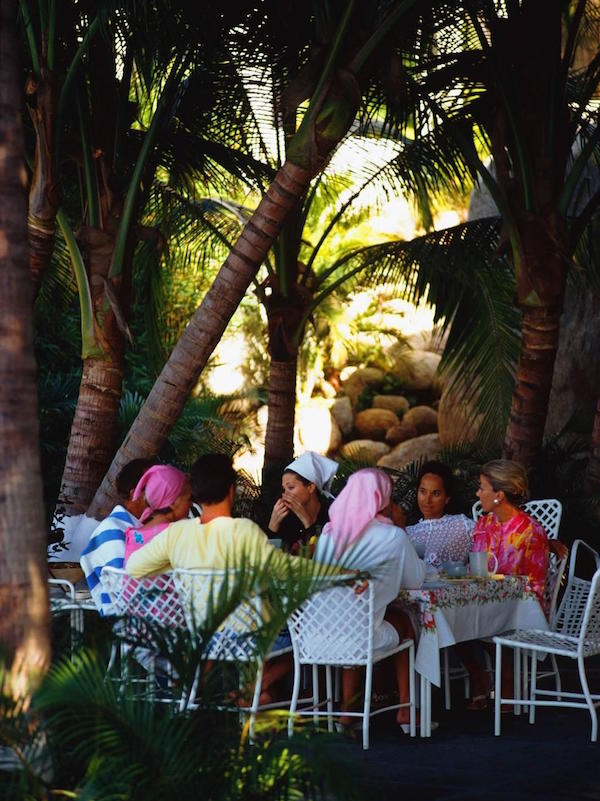 Film star Merle Oberon lunches with guests at her villa La Consentida, Acapulco (Photograph by Slim Aarons)