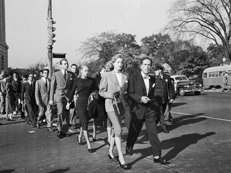 Lauren Bacall and Humphrey Bogart cross a Washington DC street, 1947. Photo © Bettmann/CORBIS