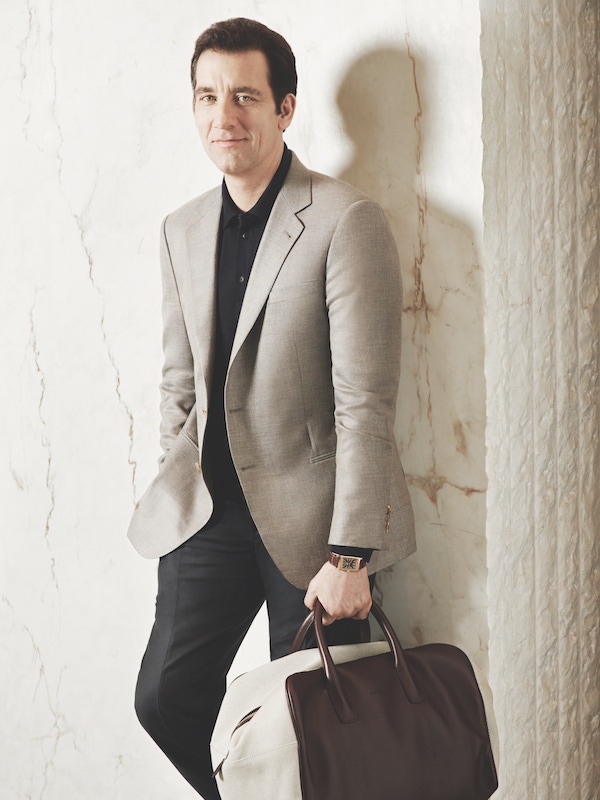 Clive Owen with the Jaeger-LeCoultre Reverso Chocolate. Photograph by Lorenzo Agius.