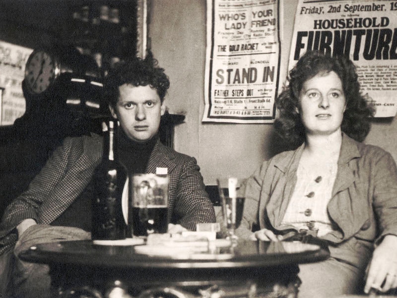 The poet with his wife, 1914-1953. Photo by Culture Club/Getty Images.