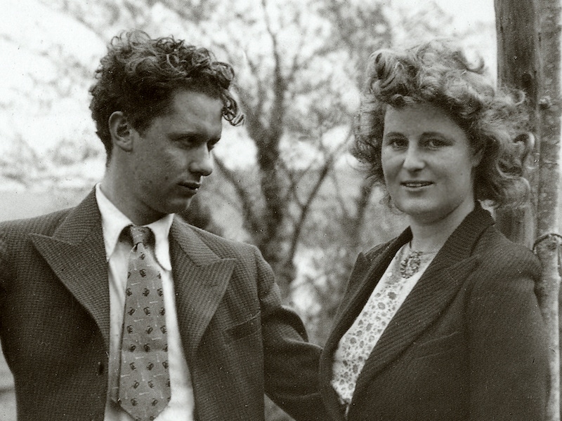 Dylan Thomas with wife Caitlin Thomas.