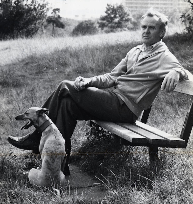 John le Carre on Hampstead Heath. Photo by Monty Fresco/Daily Mail/REX/Shutterstock.