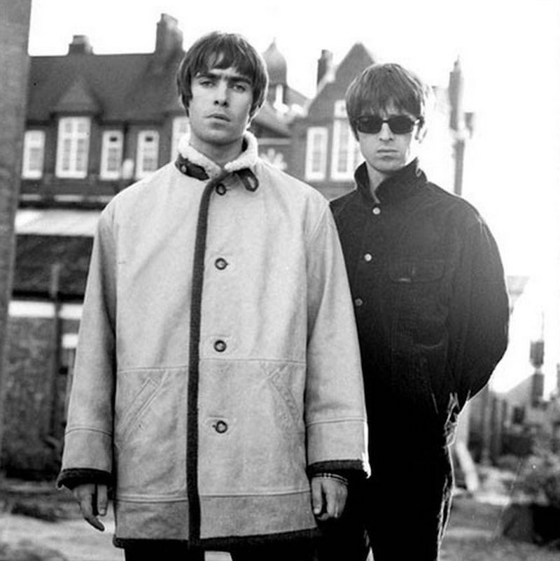 Liam and Noel Gallagher during a break in the making of the Wonderwall video. © Jill Furmanovsky, 1995.