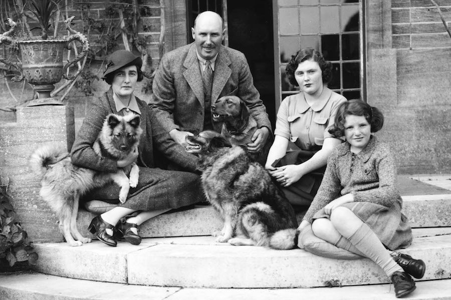 Lord and Lady Digby with their two daughters Pamela and Jaquetta at their home in Minterne, Dorset, 1937. Photograph by Central Press/Getty Images.