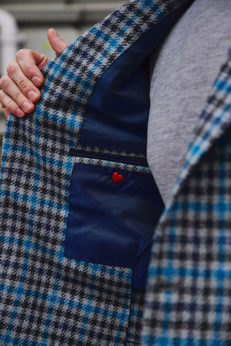 A thoughtful, Neapolitan touch with a heart sewn on to the inside chest pocket. Photography by James Munro.