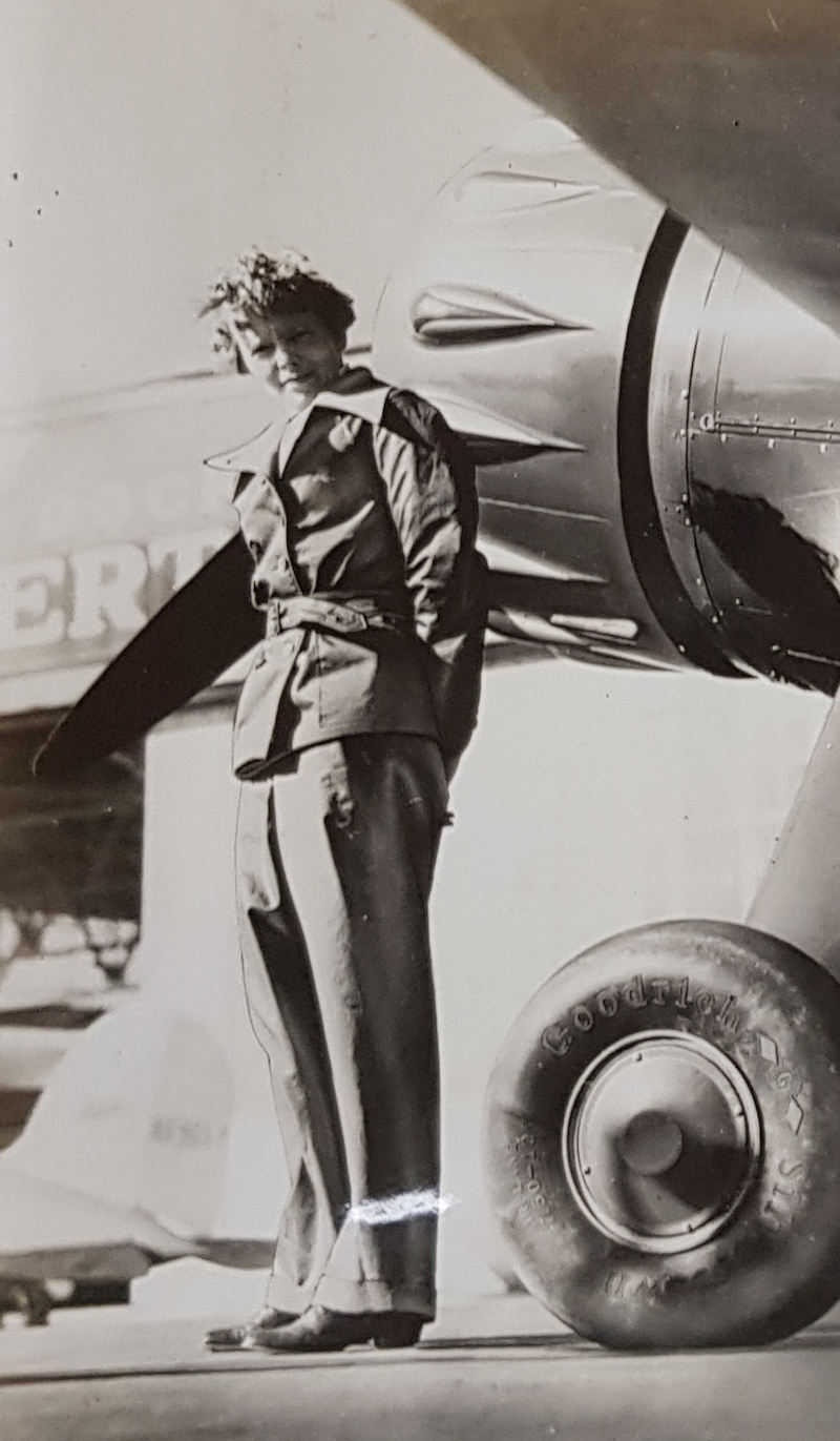Amelia Earhart, who was the first woman to fly solo across the Atlantic, wears her flying suit made from Grenfell Cloth. She sadly disappeared in 1937 whilst flying across the Pacific.