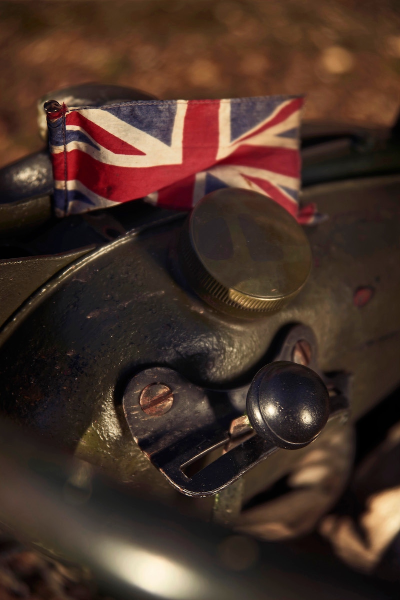 Nick's 1939 Harley-Davidson WLC 45 features a 'jockey' gear shift to the left of the fuel tank. It's operated by hand and requires a 'suicide' foot clutch.