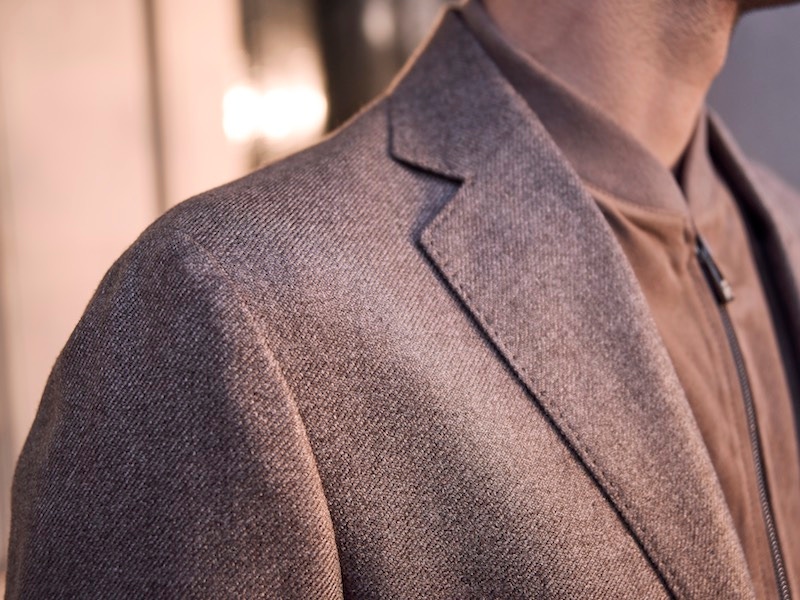 The jacket is fitted with a soft shoulder and due to the choice of cloth it drapes beautifully. Photo by James Munro.