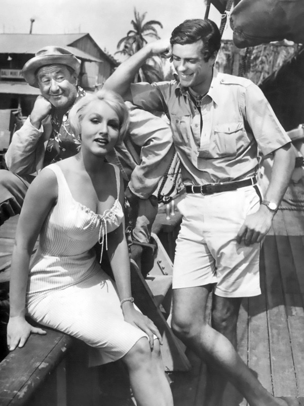 George Tobias, Julie Newmar and McKay on set, 1960.