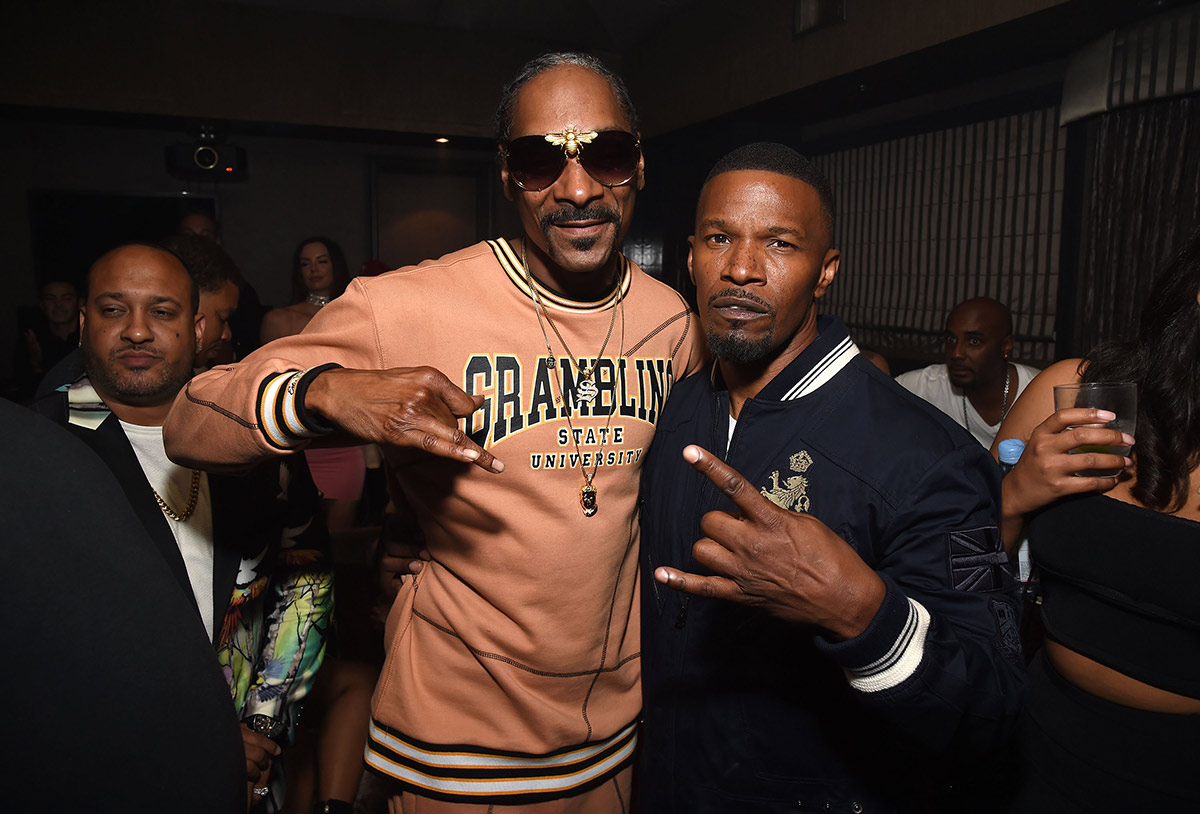 Foxx pictured with the one and only hip hop legend Snoop Dogg.