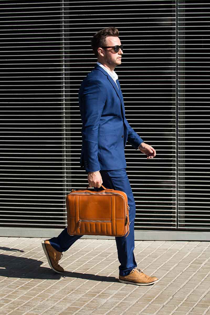 A Temporary Forevers bag is practical and stylish: perfect for businessmen with an active lifestyle.