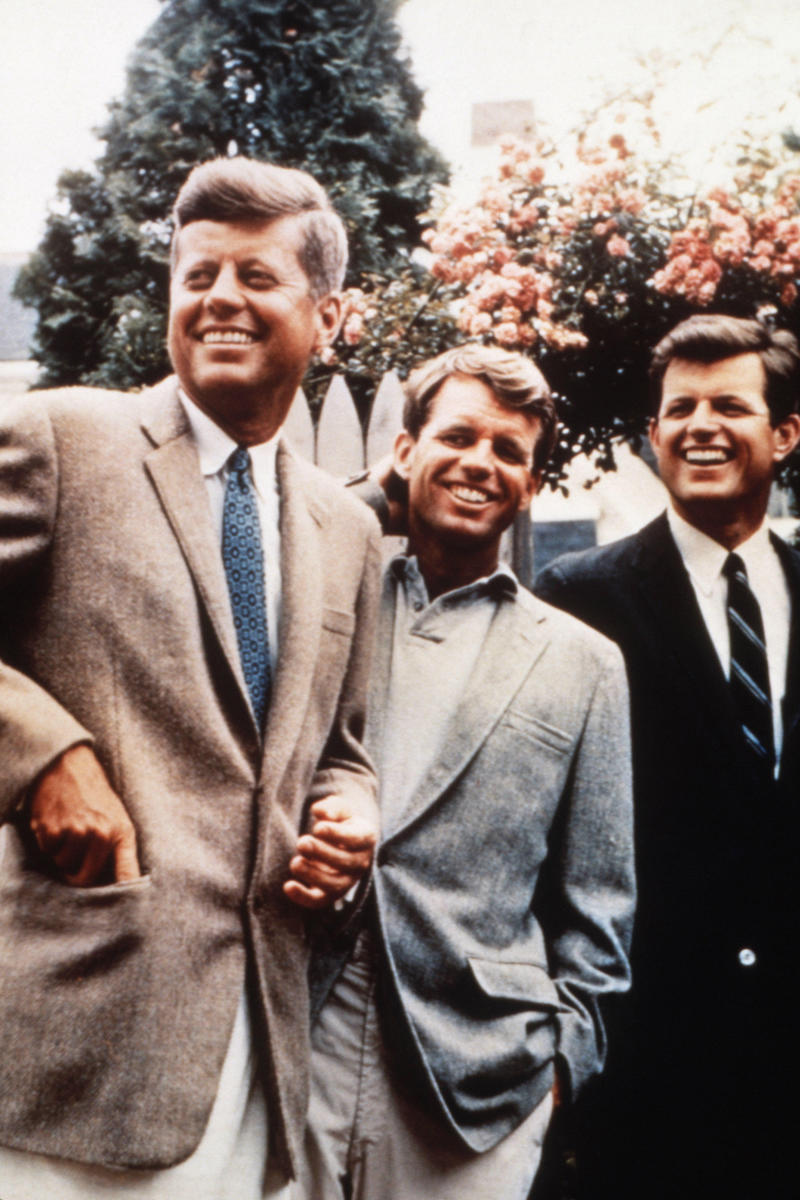 With Robert Kennedy and Edward Kennedy in Hyannis Port, 1960