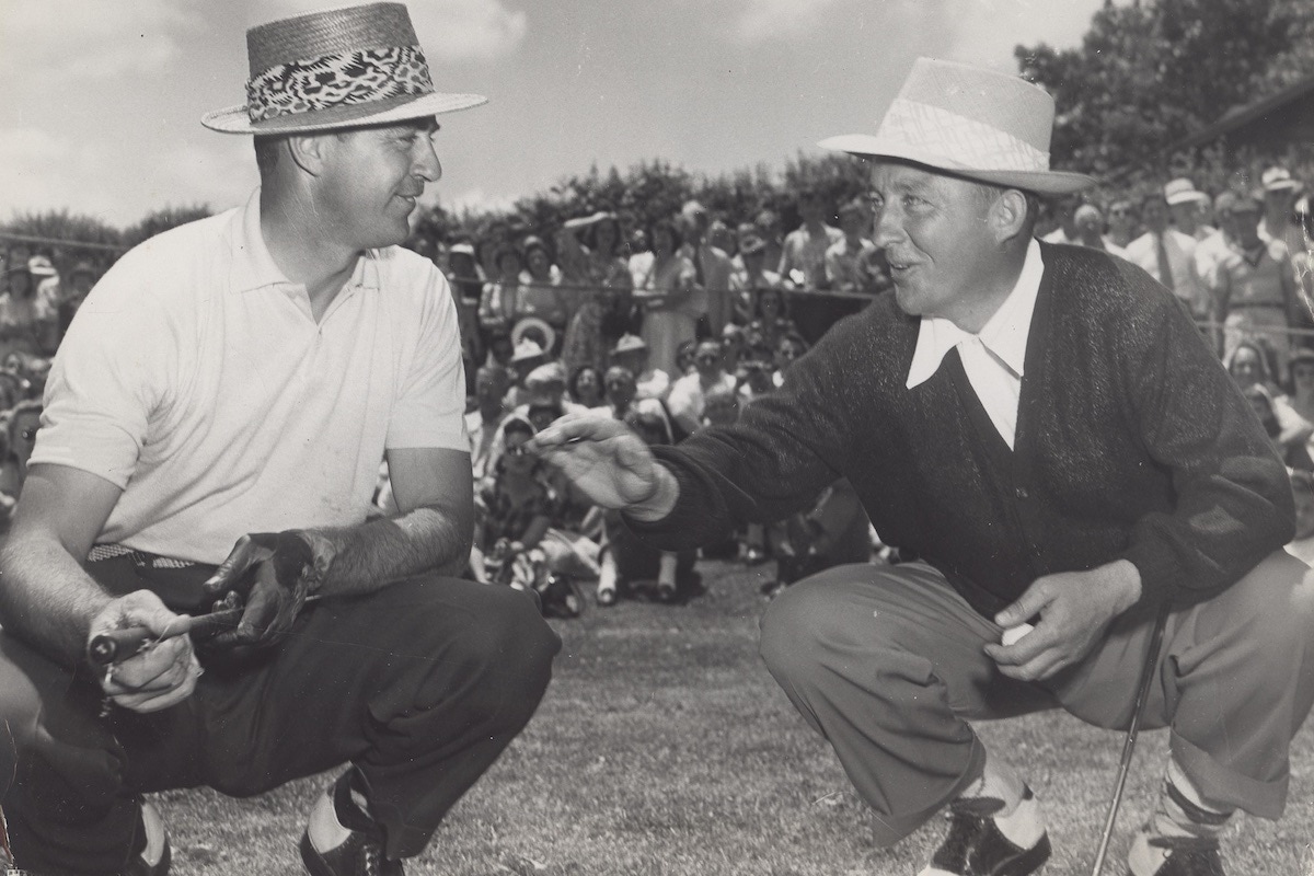 Bing Crosby with Sam Snead at the golf course in Washington D.C. 1949. Photo © Supplied By Globe Photos, Inc/Globe Photos/ZUMAPRESS.com)