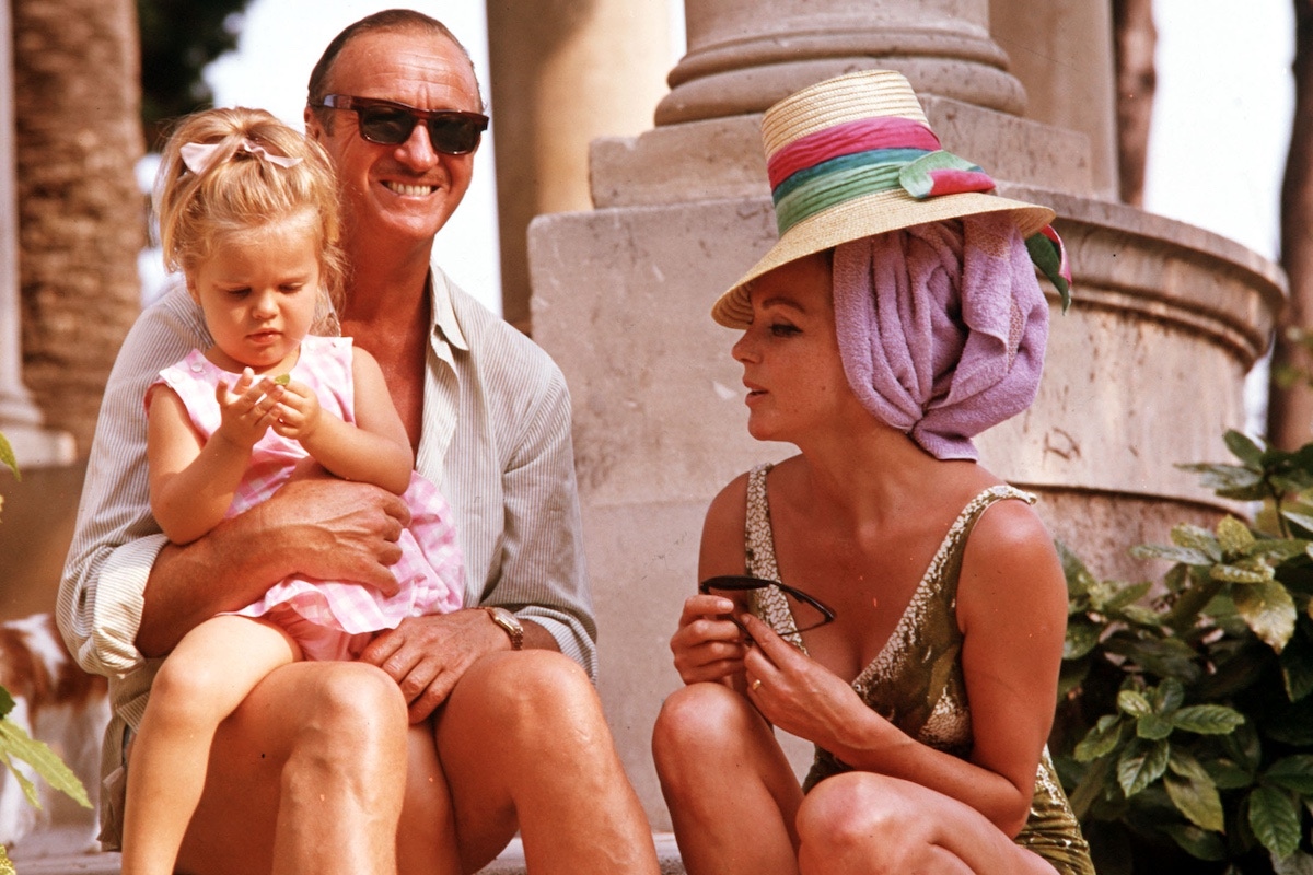 David Niven is pictured with his wife Hjordis Genberg and daughter at their home. (Photo by Popperfoto via Getty Images/Getty Images)