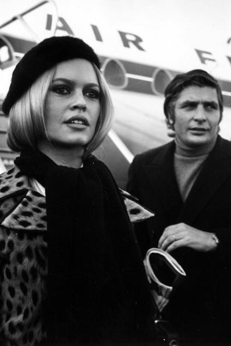 Brigitte Bardot and Gunter Sachs arrive at London airport. (Photo by George Stroud/Express/Getty Images)