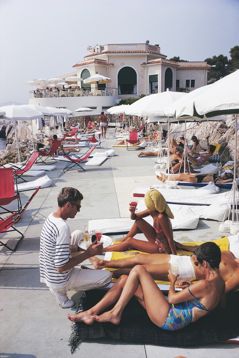 At the Hotel du Cap Eden-Roc, Antibes on the French Riviera, 1969. (Photo by Slim Aarons/Hulton