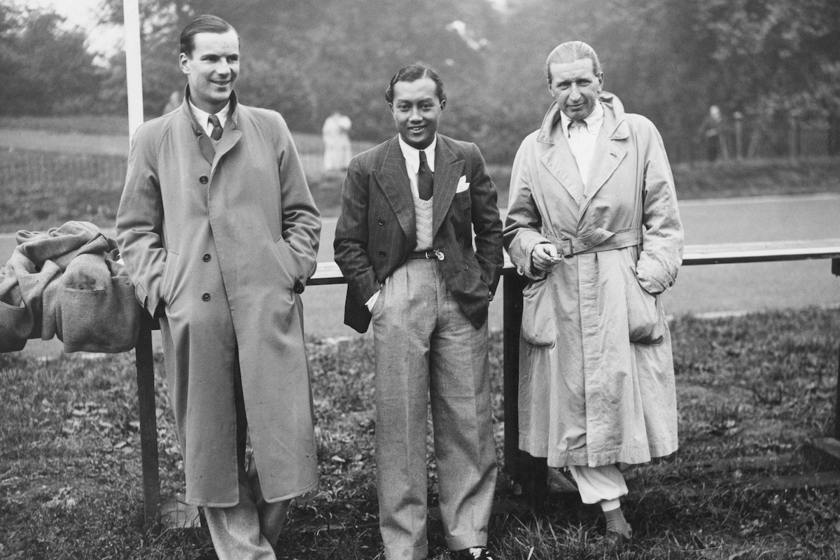 Dick Seaman, Prince Birabongse 'Bira' Bhanudej Bhanubandh of Siam and Count Carlo Felice Trossi, 1937. Photo by David Savill/Topical Press Agency/Getty Images.