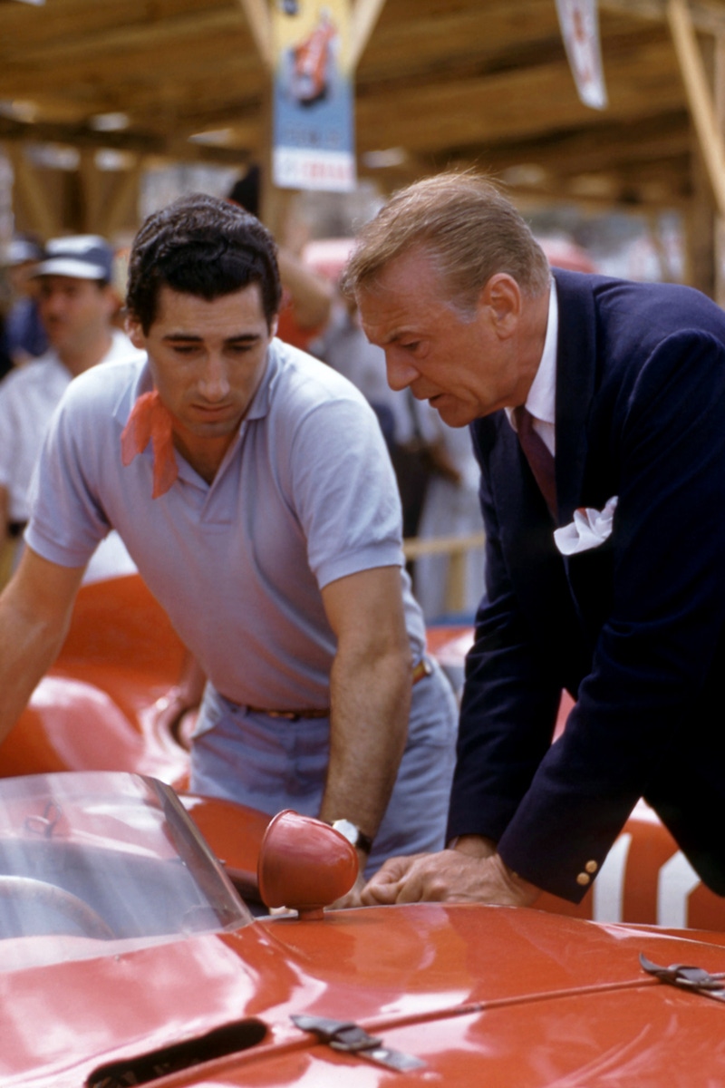 Talking with the actor Gary Cooper before the Cuban Grand Prix in Havana, 1957 (Photo courtesy of Getty Images)