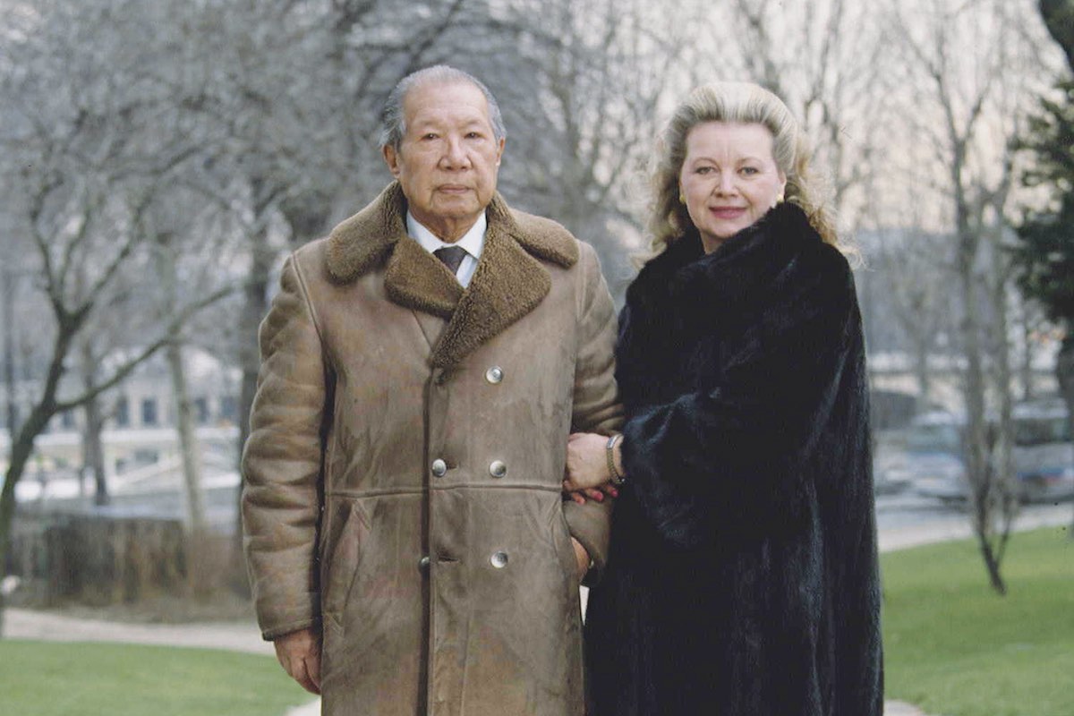 Bao Dai in his later years with his wife, Monique Vinh Thuy, in Paris. Photo by Reuter Raymond/Sygma via Getty Images)