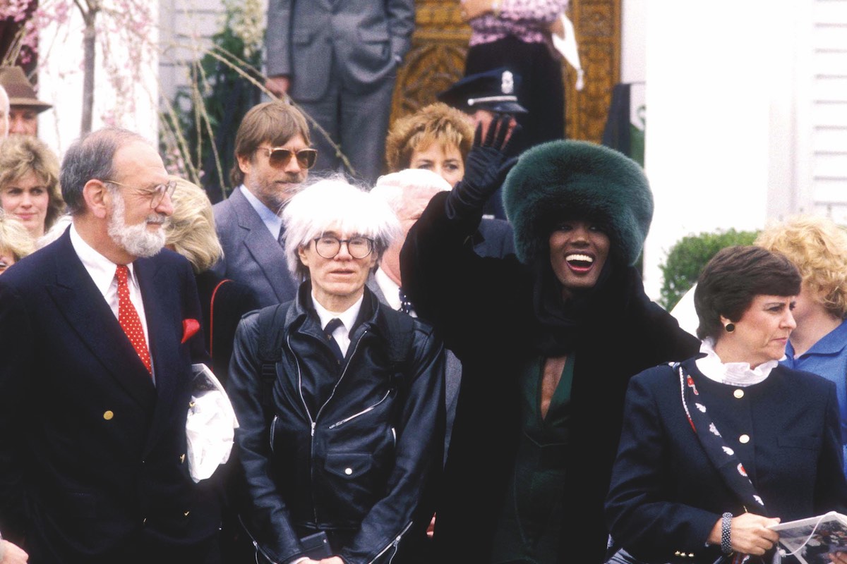 Having arrived late to Arnold Schwarzenegger’s wedding to Maria Shriver in 1986 (Photo by Globe Photos/mediapunch/Shutterstock (10272127a)