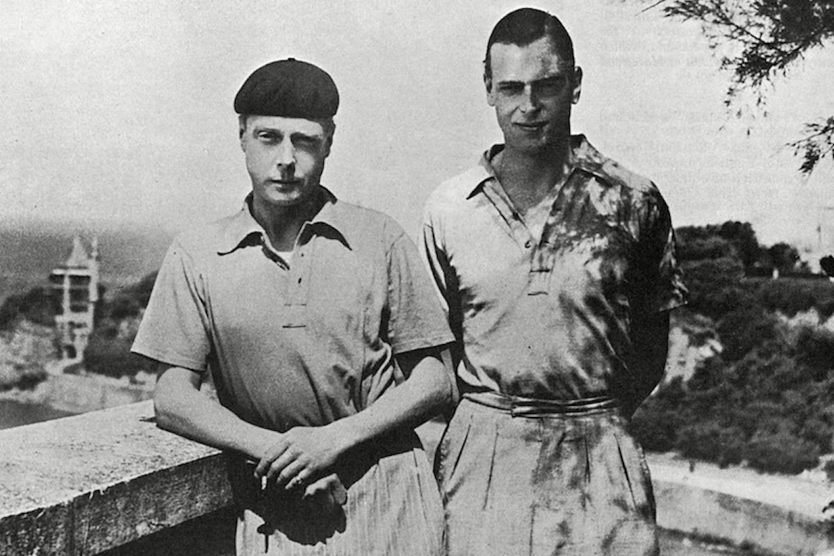 The Duke of Windsor with Prince George later Duke of Kent in Biarritz, 1932. Photo by Historia/REX/Shutterstock (7665075fv)