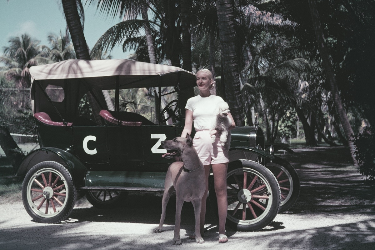 C.Z. Guest with her personalised Ford Model T tourer in Palm Beach, Florida, circa 1955 (Photo by Slim Aarons/Hulton Archive/Getty Images)