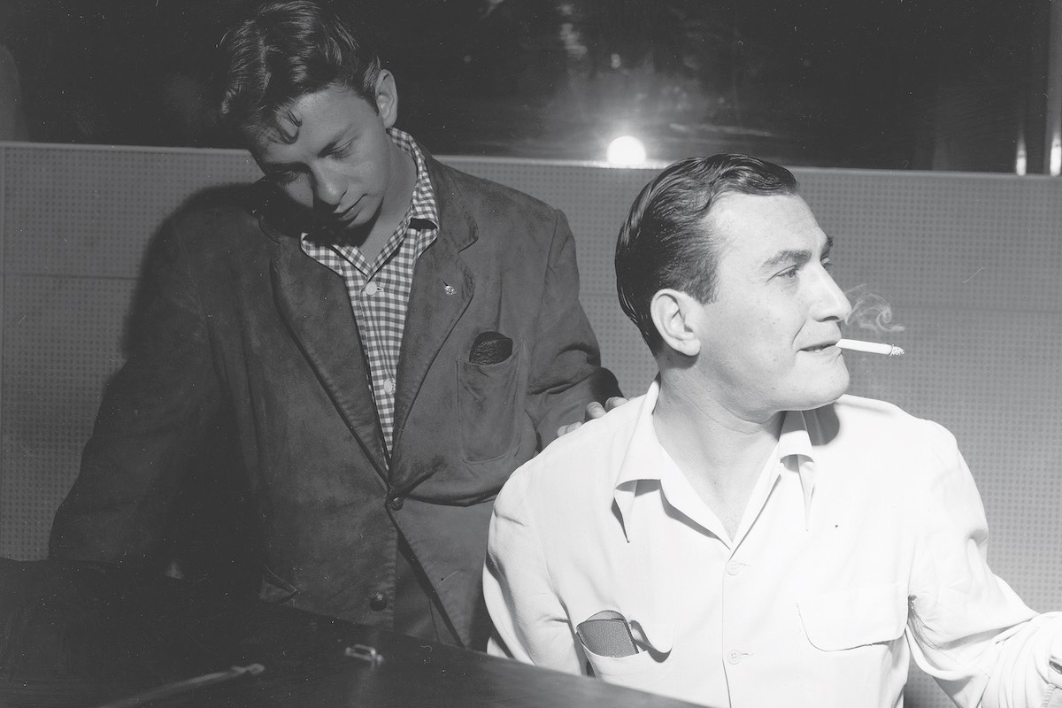 Shaw at the piano in a recording session with Mel Torm (Photo by Gene Lester/Getty Images)