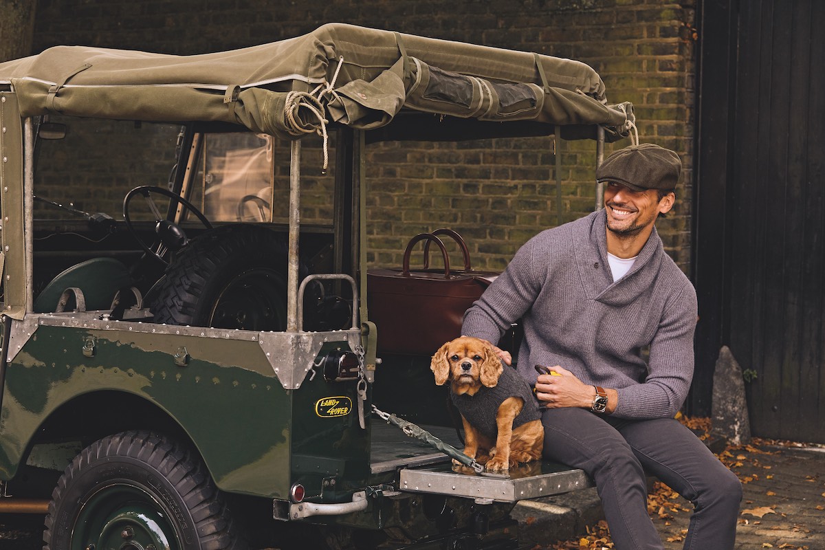 White Pima cotton and modal Ultimate crew, David Gandy Wellwear; grey cashmere rib shawl collar sweater,Anderson & Sheppard; khaki green Merino wool Dalby Loden bakerboy cap and brown leather Havana holdall, Purdey; black cotton denim trousers, Loro Piana. Br 03-92 Golden Heritage, 42mm case, Bell & Ross.