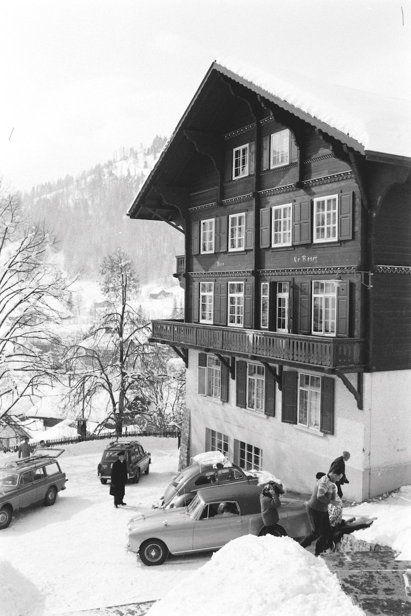 A ski chalet that forms part of Le Rosey’s winter campus in Gstaad, 1965 (Photo by Carlo Bavagnoli/Time & Life Pictures/Getty Images)