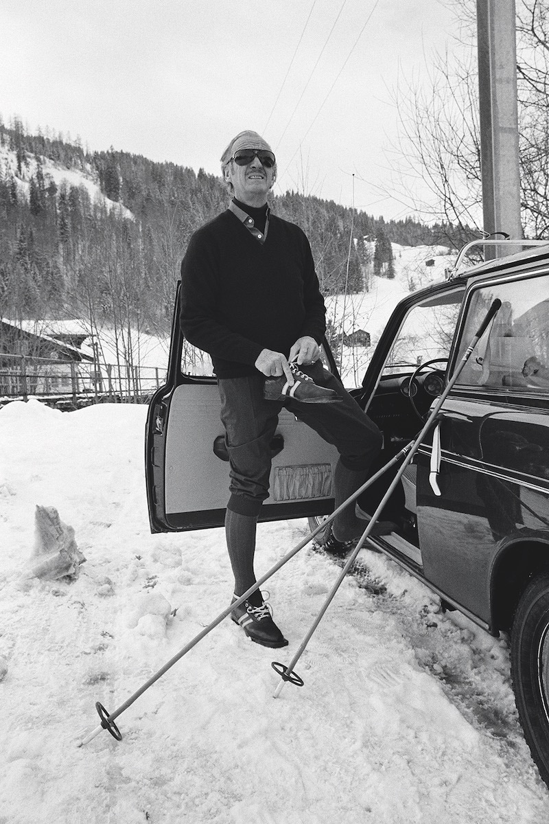 David Niven getting ready to ski (Photo by Bertrand LAFORET/Gamma-Rapho via Getty Images)