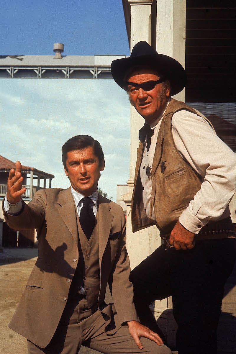 Robert Evans on unidentified movie set with actor John Wayne. (Photo by Alfred Eisenstaedt/The LIFE Picture Collection via Getty Images)