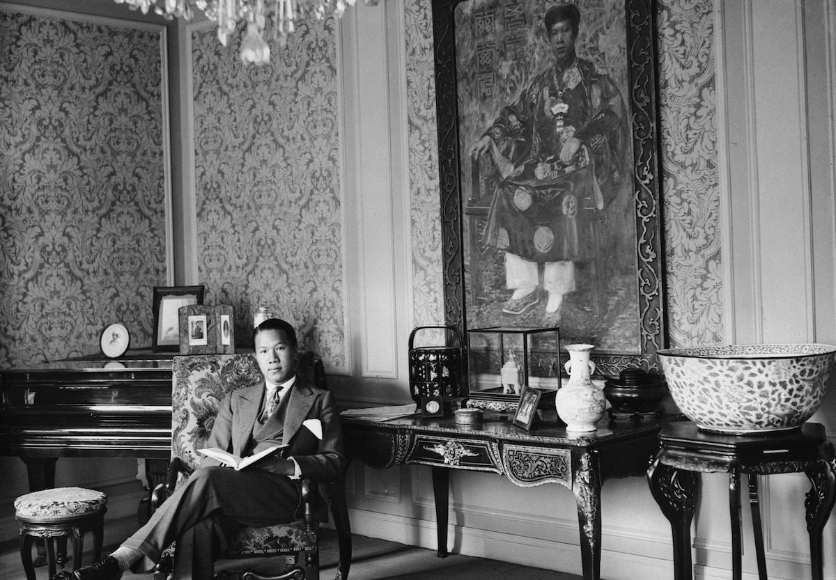 Reading at his residence in France in his youth (Photo by © Hulton-Deutsch Collection/CORBIS/Corbis via Getty Images)