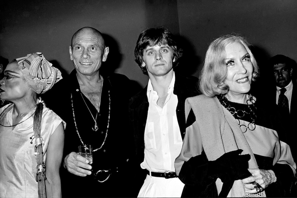 Eartha Kitt, Yul Brynner, Mikhail Baryshnikov and Gloria Swanson at Studio 54 circa 1978 in New York City. (Photo by PL Gould/IMAGES/Getty Images)